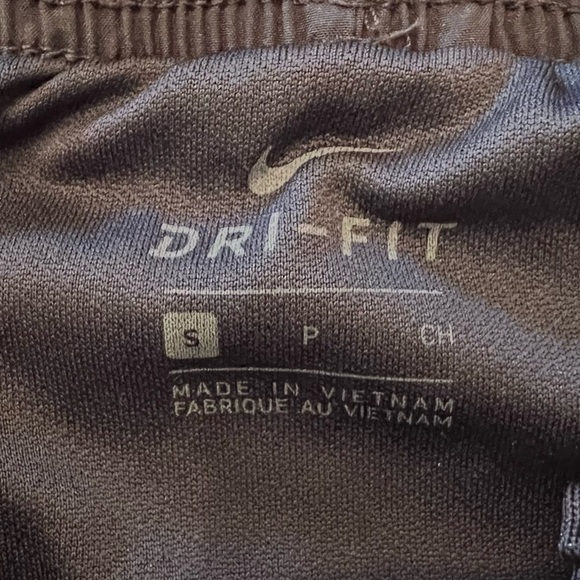 Nike Dri-Fit Shorts Navy Small - Picture 4 of 4